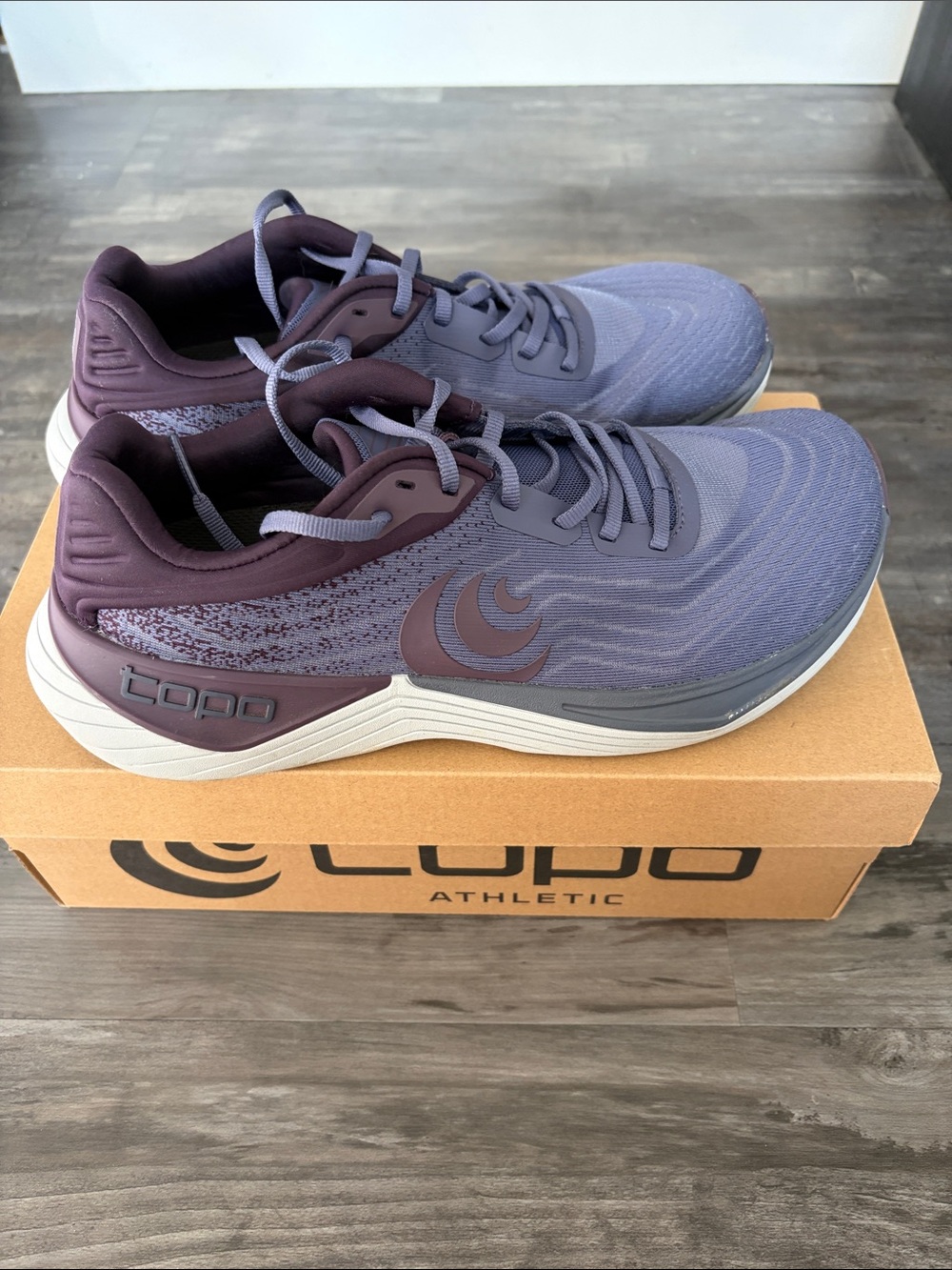 Topo Athletic Ultrafly 5